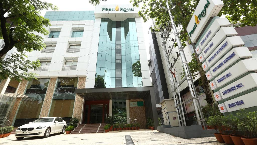 PEARL ROYAL INTERNATIONAL HOTELS &amp; RESORTS PVT LTD — Hotel in Thodupuzha