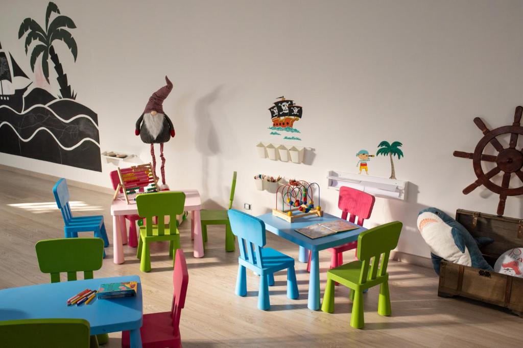 Hyde Park Lane Villas — Attractions for children in Puerto del Carmen, Canary Islands