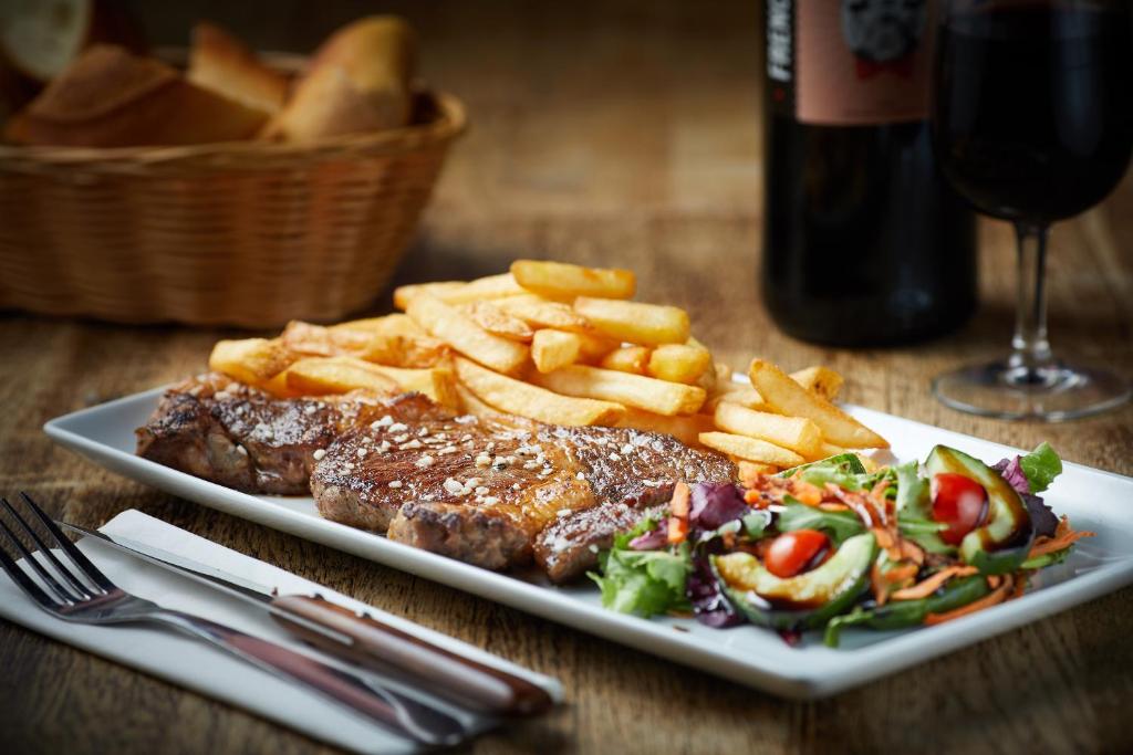 Храна и напитки