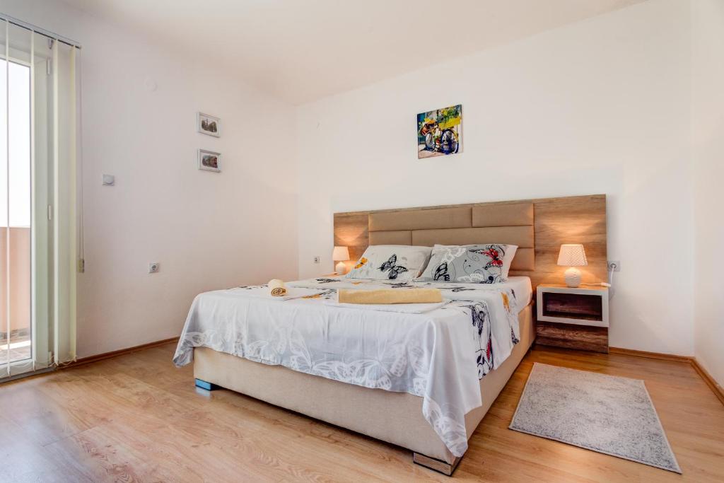 Libra Apartments - 4