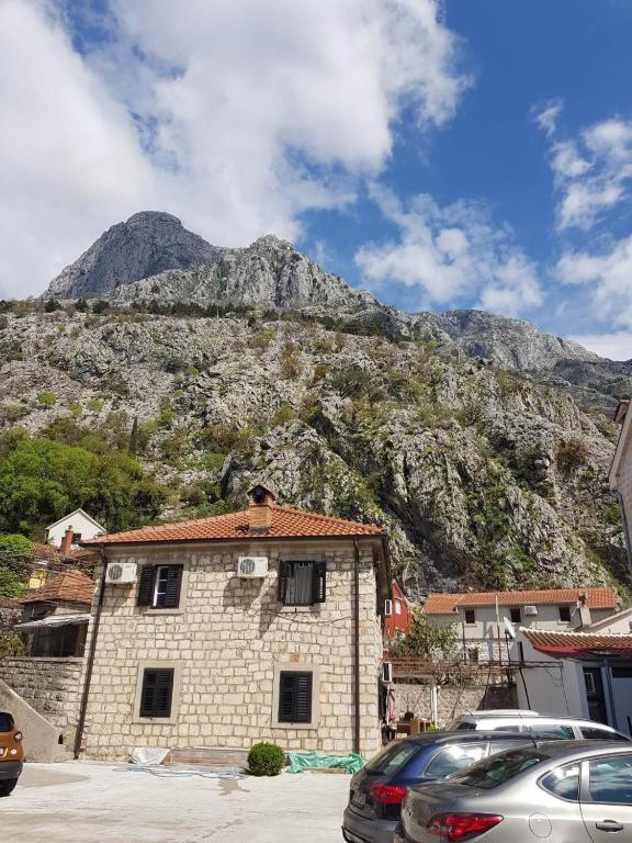 Viktor Rooms — Hotel in Kotor