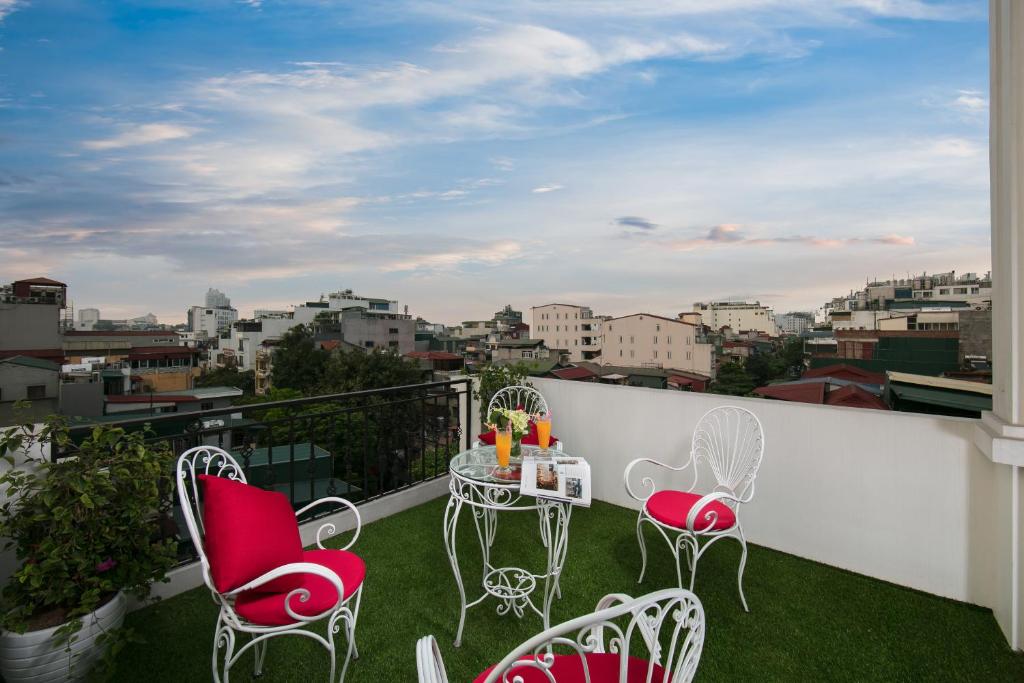 22land Residence Hotel 71 Hang Bong photo