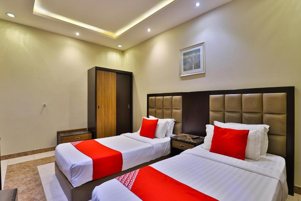 OYO 160 Dotel Suites photo