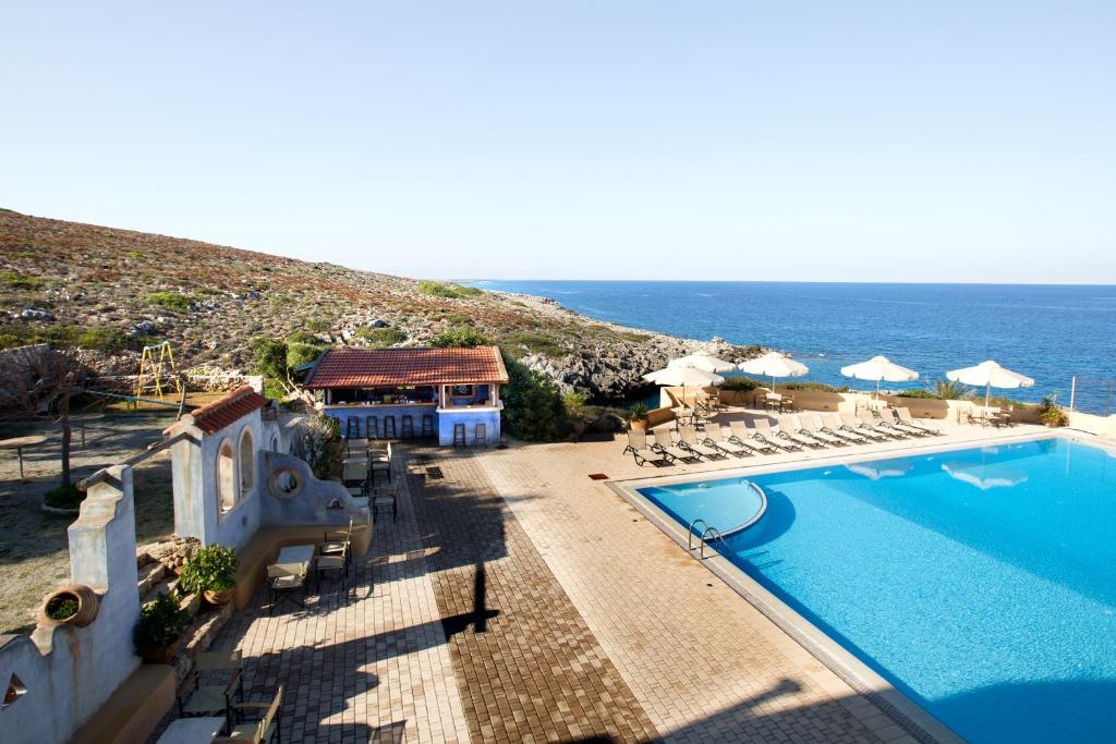 Swimming pool, Giorgi's Blue Apartments in Crete Island