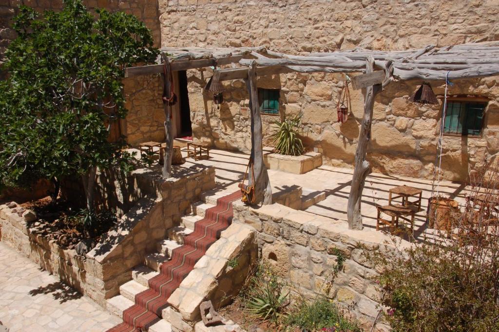 Beit al Taybeh photo