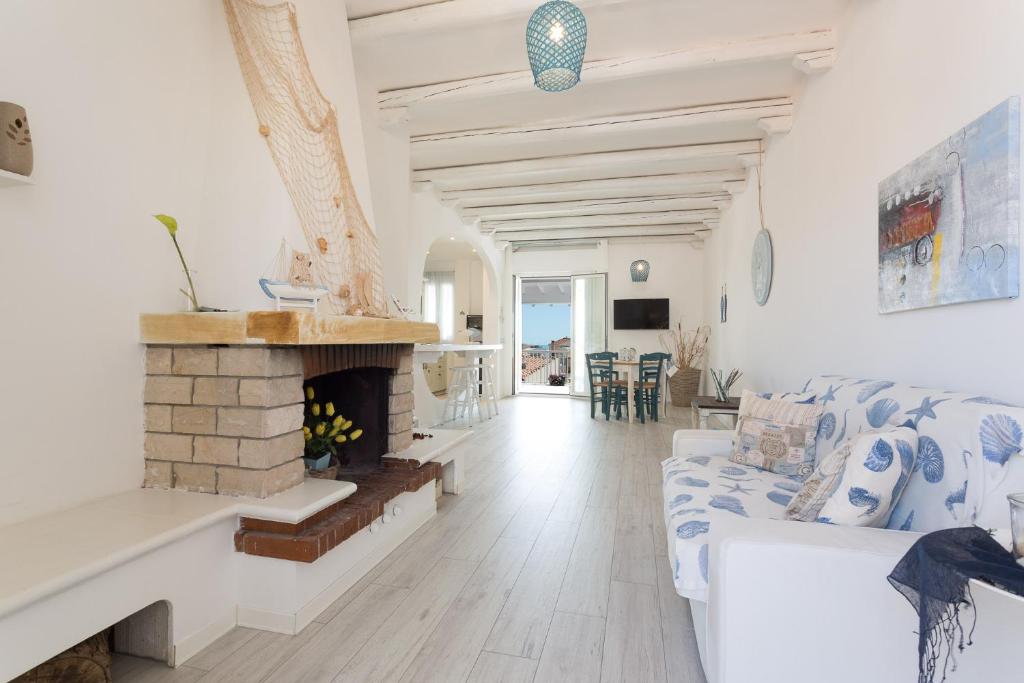 Acqua Azzurra Holiday Home - 3