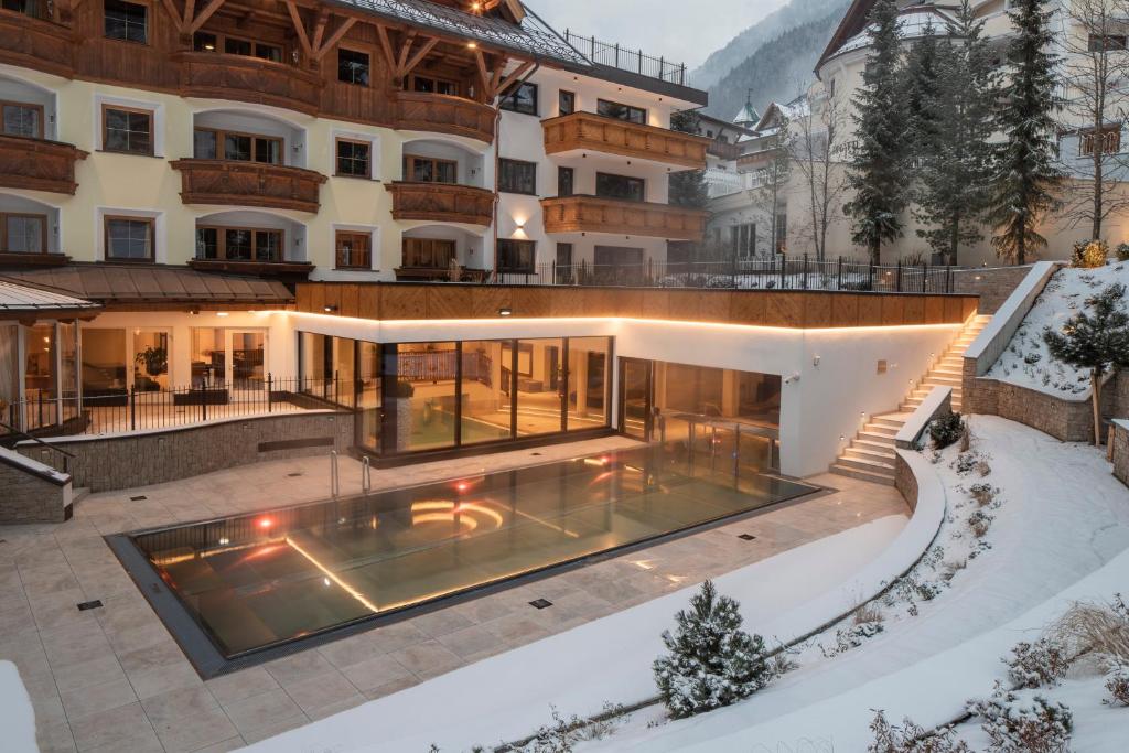 Superior Hotel Post Ischgl photo