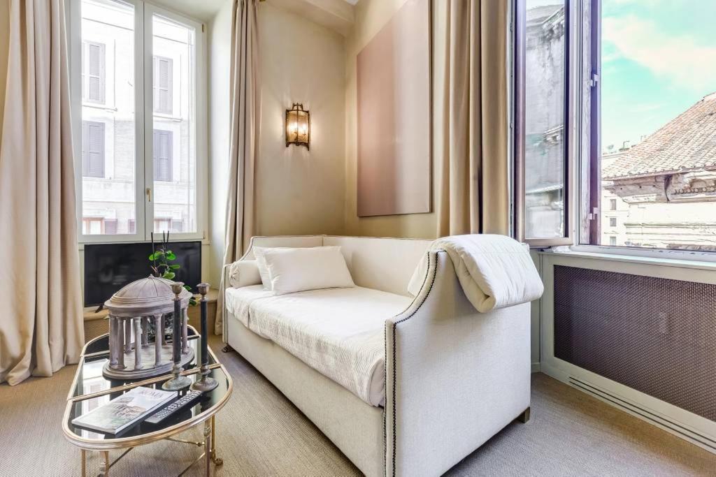 Luxurious loft facing the Pantheon - 2