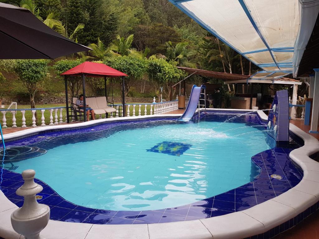 finca villa isabel en copacabana