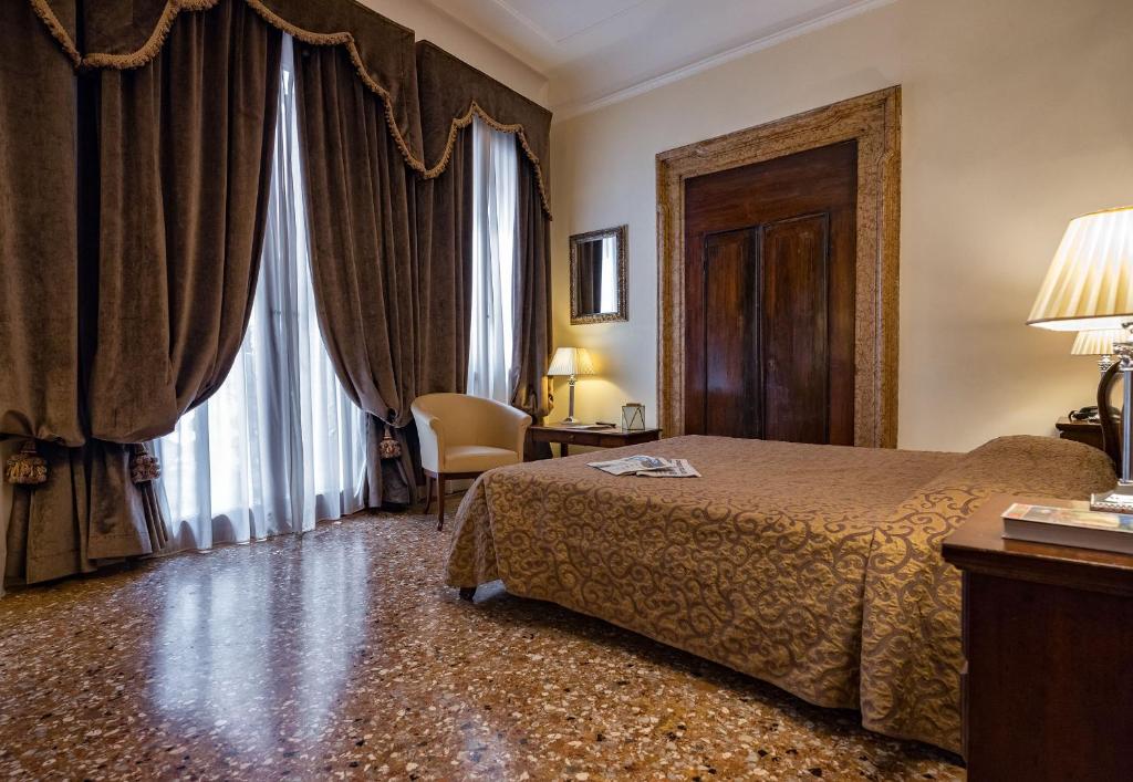 Hotel Dell'Opera Photo 32