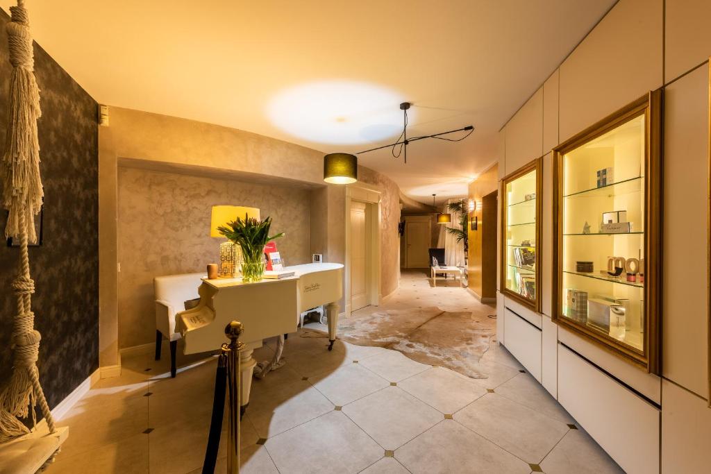 A11 Apartments & SPA Dermique photo