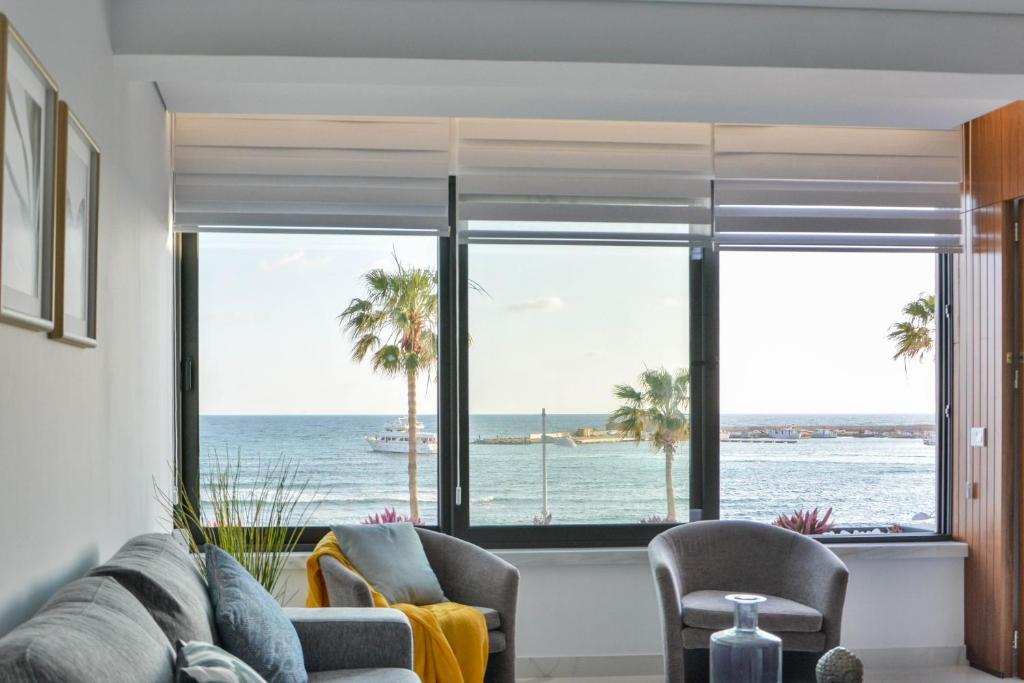 Phaedrus Living Seaview Luxury Flat Marina Court 213 photo