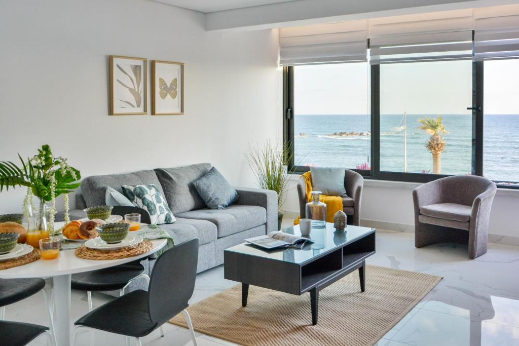 Phaedrus Living Seaview Luxury Flat Marina Court 213 photo