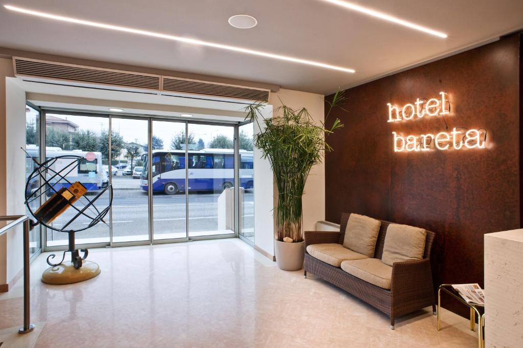 Hotel Bareta photo