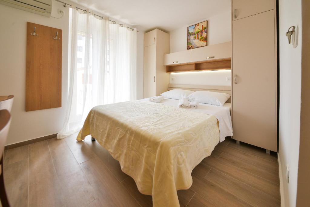 Apartmani Ljubo Rafailovic 2 — Hotel in Budva