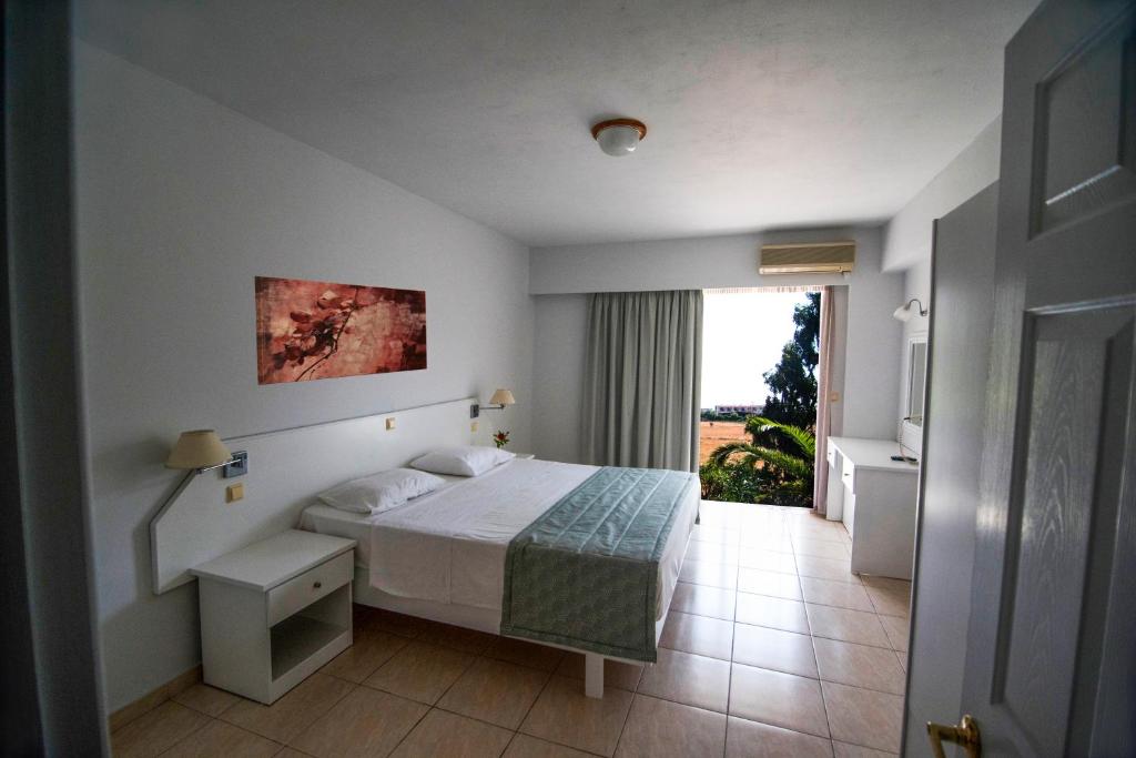 Evripides Village — Hotel rooms in Kardamena, South Aegean