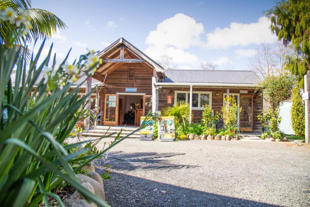 The Church Accommodation — Hotel in Hahei