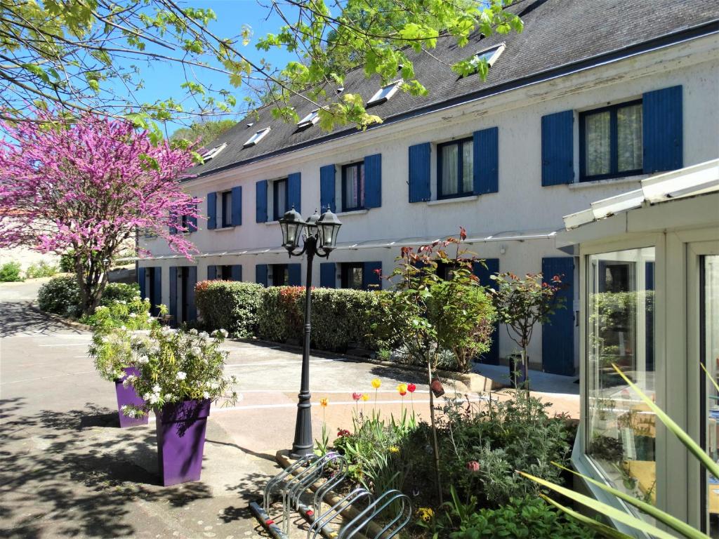 Castel Fleuri — Hotel in Tours