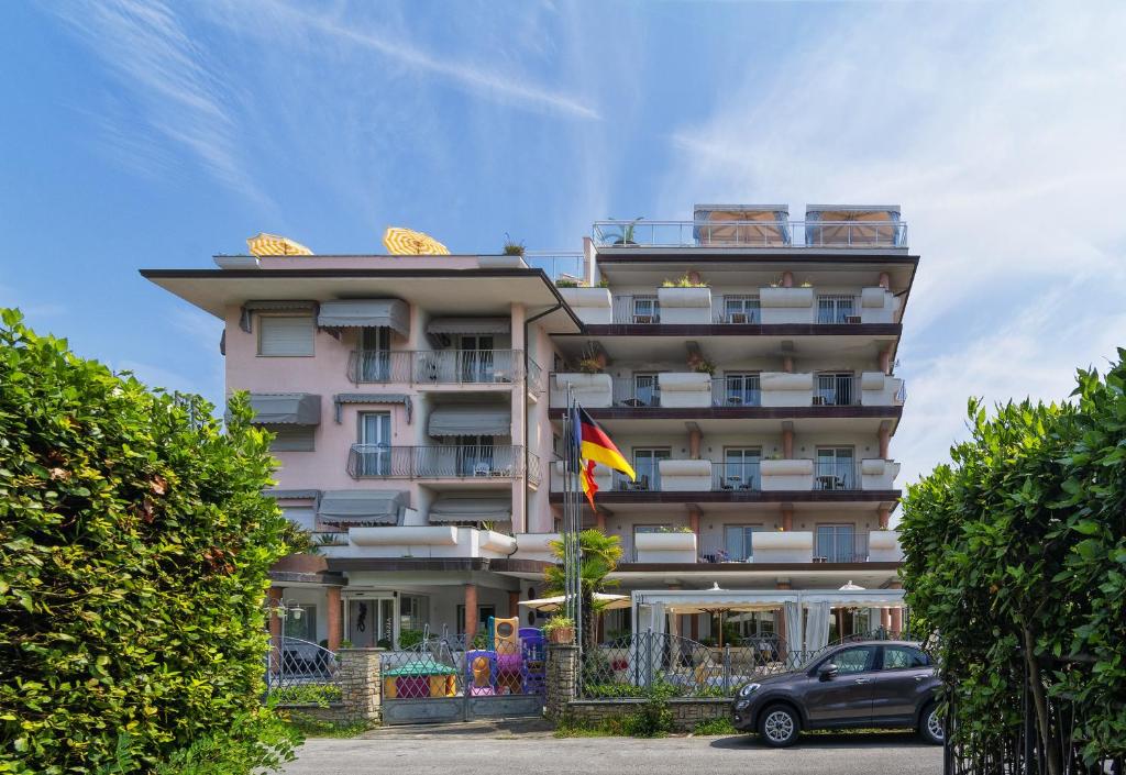 Hotel Residence Villa Marzia photo