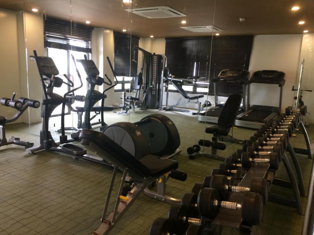 Pine Suites Tagaytay Luxury Spacious 2 Bedroom Condo With Balcony Amenities View photo