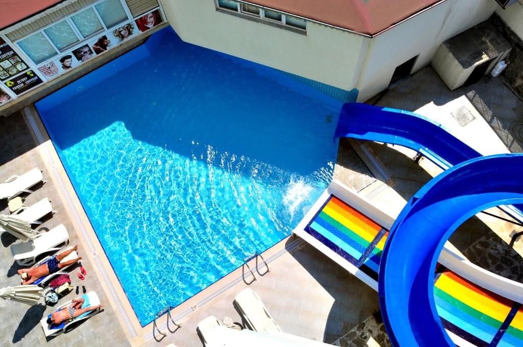 Cinar Family Suite Hotel - Side photo