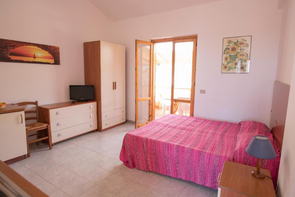 Case Vacanza Renella 3 beds Balcony, wifi, self-catering, 200mt from the sea - 5