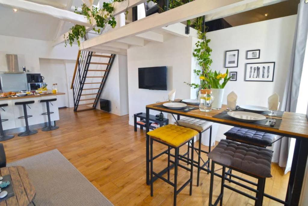 Duplex Elegant & Moderne - 3 chambres - Rooftop terrasse & Jacuzzi- Chélitz - 3