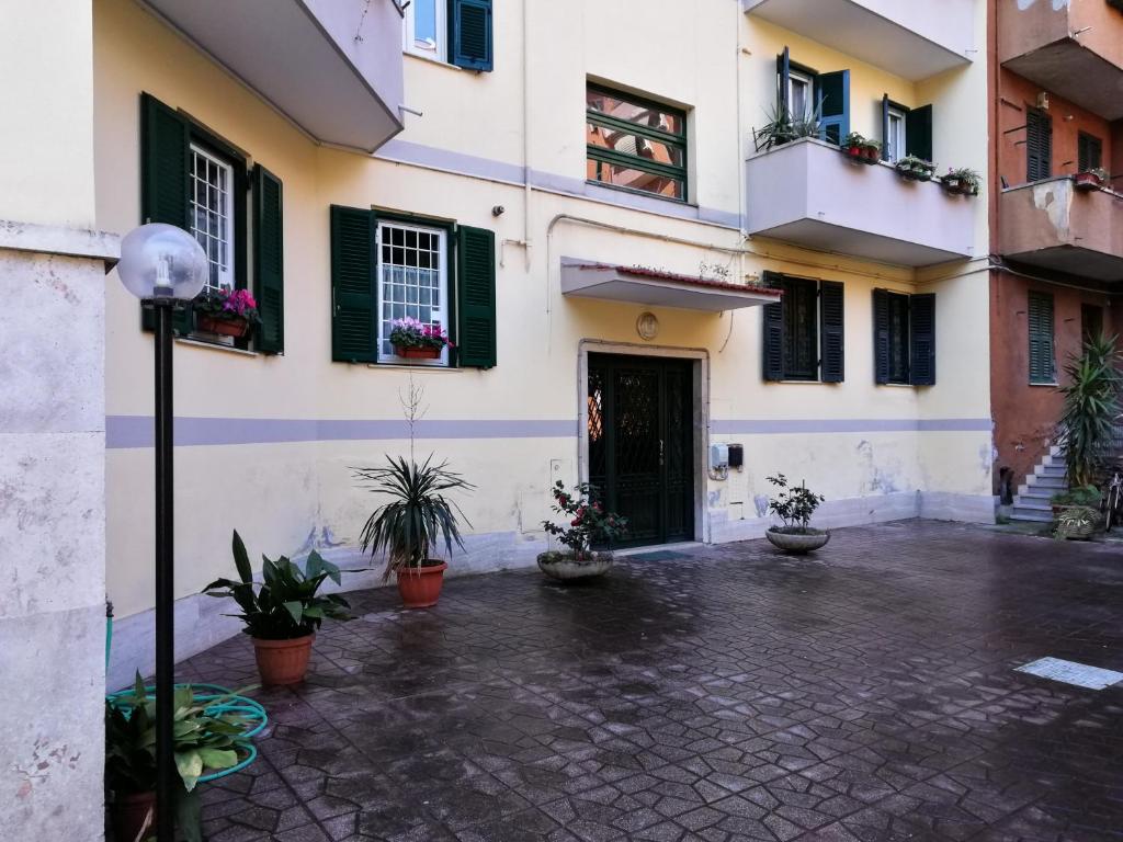 GARBATELLA'S in ROME 6