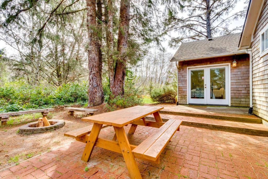 Jetty Oar Knot, Rockaway Beach