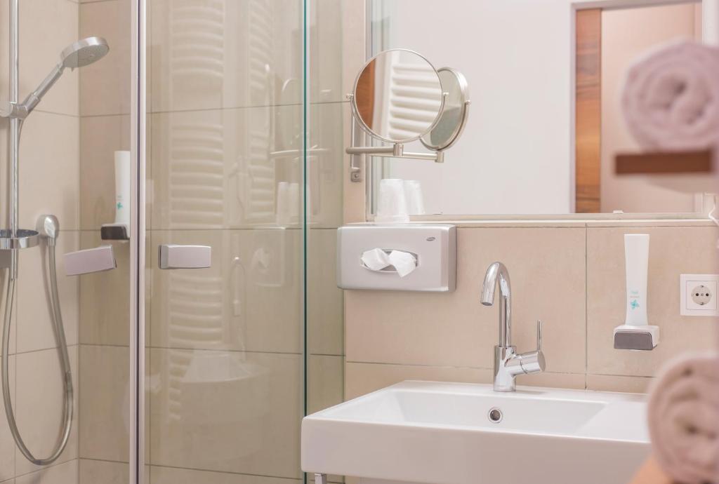Hotel Bacher Asitzstubn - 5