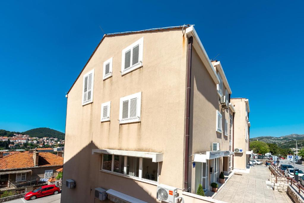Studio Apartment & Room TEN - Free parking photo