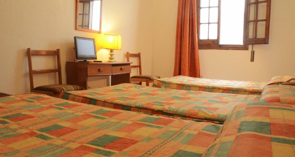 Hotel El Coloso photo