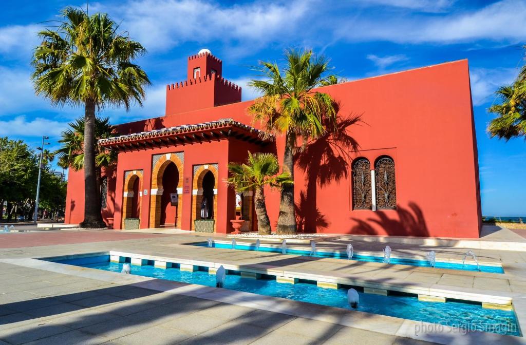 Mar del Sur Apartamentos- Piscina y Playa - PARKING GRATIS - EXCELENTE CONEXION WIFI photo