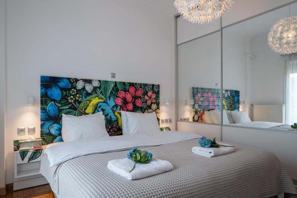 Modern & Stylish Apt at the Heart of Athens photo