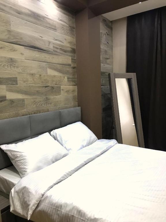 Luxury 4-Bedroom Apartment In The Center — Hotel in Tbilisi