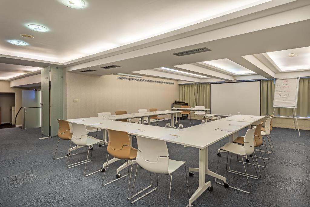 Tárgyalóterem/bálterem