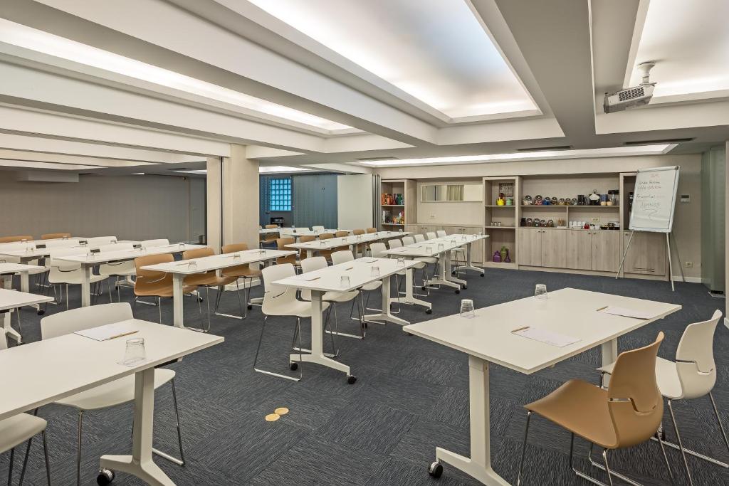 Tárgyalóterem/bálterem