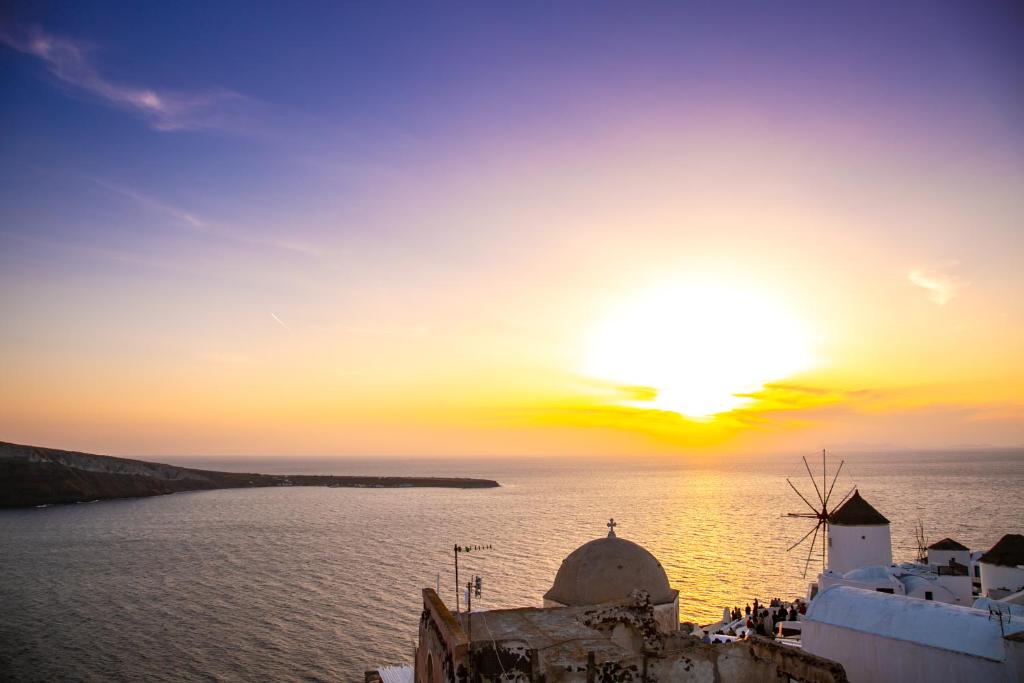 Thetis Cave Houses — Hotel in Santorini
