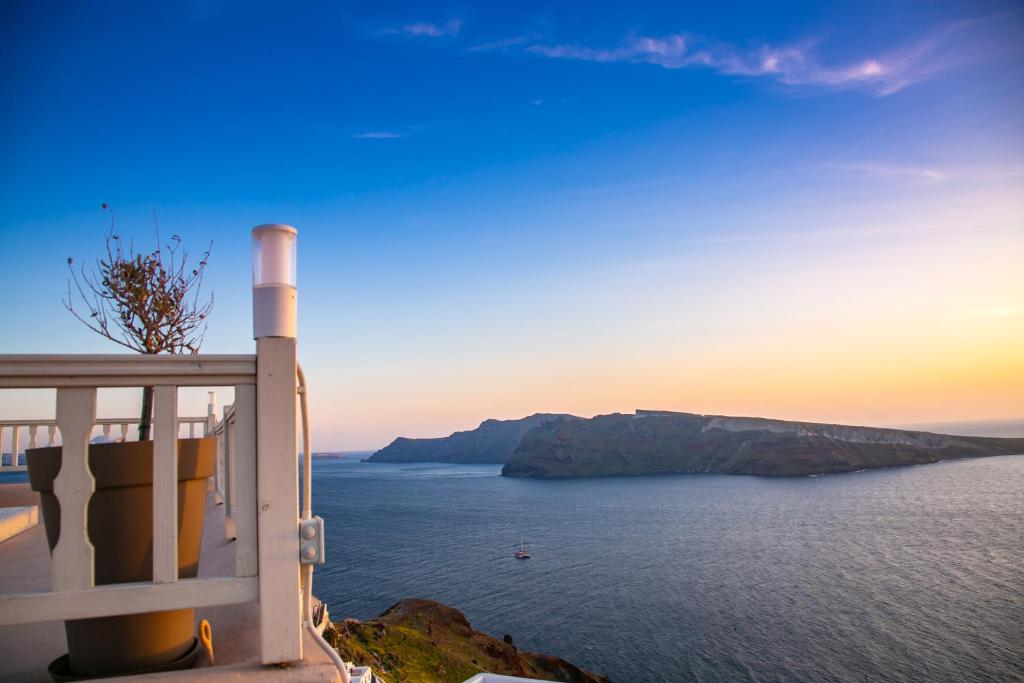 Thetis Cave Houses, Santorini 2024 Updated Prices, Deals