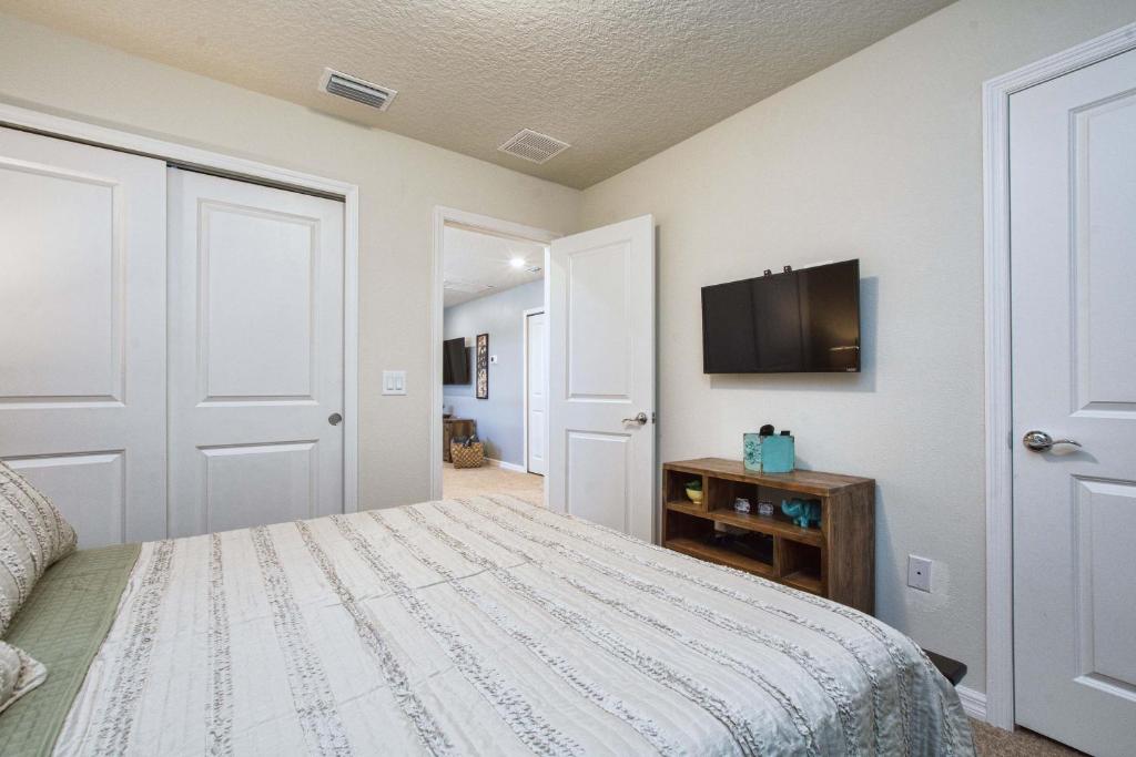 Solterra - 5 Bedrooms Townhome w/Spashpool-7041SR photo