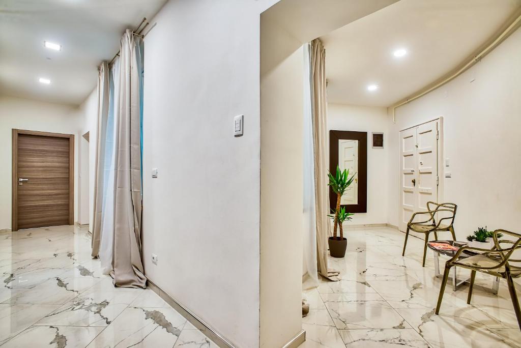 Parkside Apartments photo