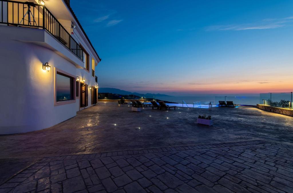 Jessica Luxury Villa photo