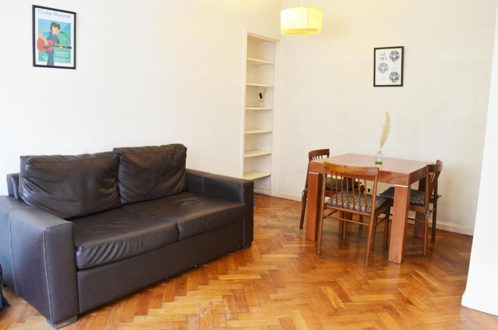 Entire Apartment Recoleta Apartment In Buenos Aires - 