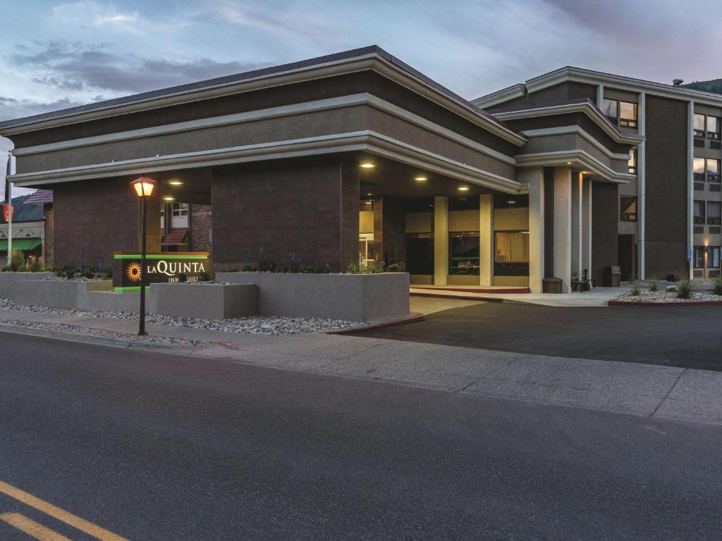 La Quinta Inn & Suites By Wyndham Glenwood Springs Photo 10