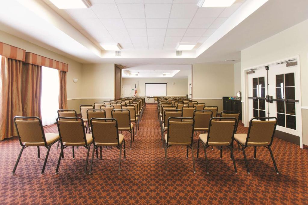 Sala de reuniões / Salões de baile