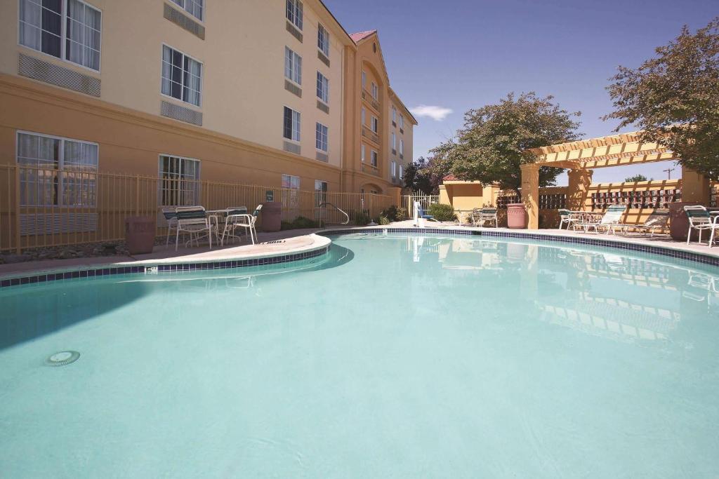 2 Double Beds, Deluxe Room, Non-Smoking