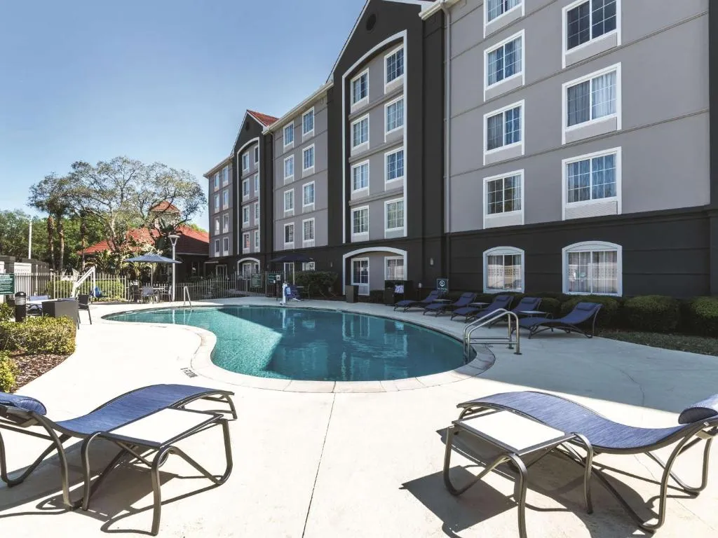 La Quinta by Wyndham Orlando Lake Mary，位于玛丽湖的酒店