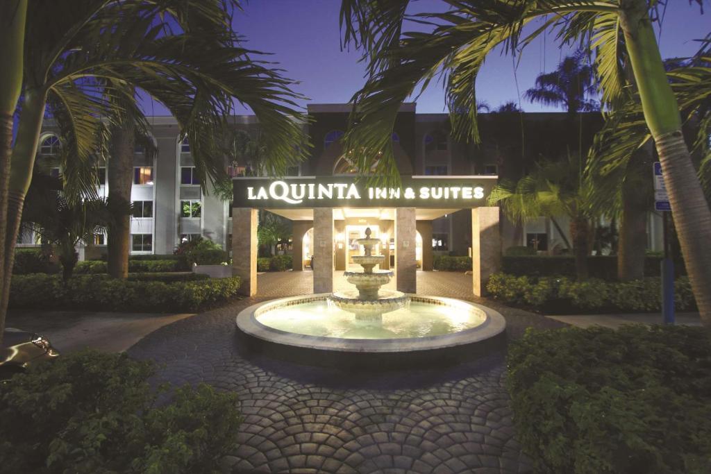 La Quinta by Wyndham Coral Springs South