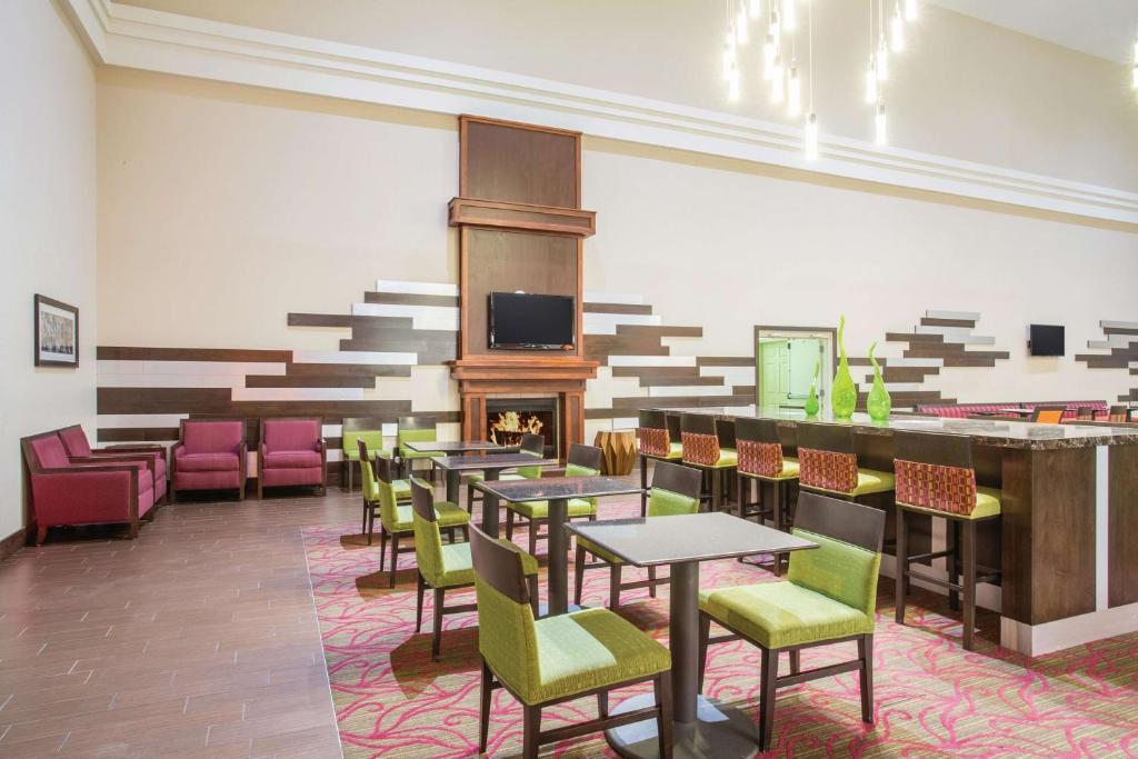 La Quinta Inn & Suites Prescott Convention Center Photo 28