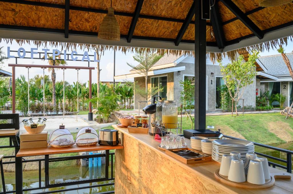 Food and beverages, Loftpical Resort in Phuket